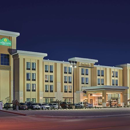 La Quinta By Wyndham Carlsbad Hotel Buitenkant foto