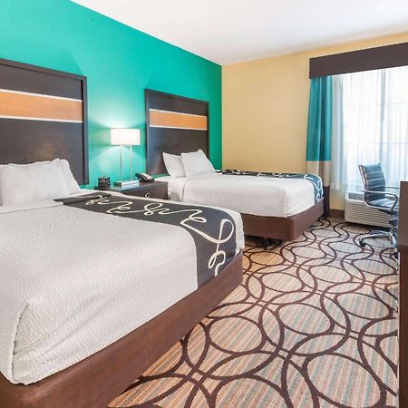 La Quinta By Wyndham Carlsbad Hotel Buitenkant foto