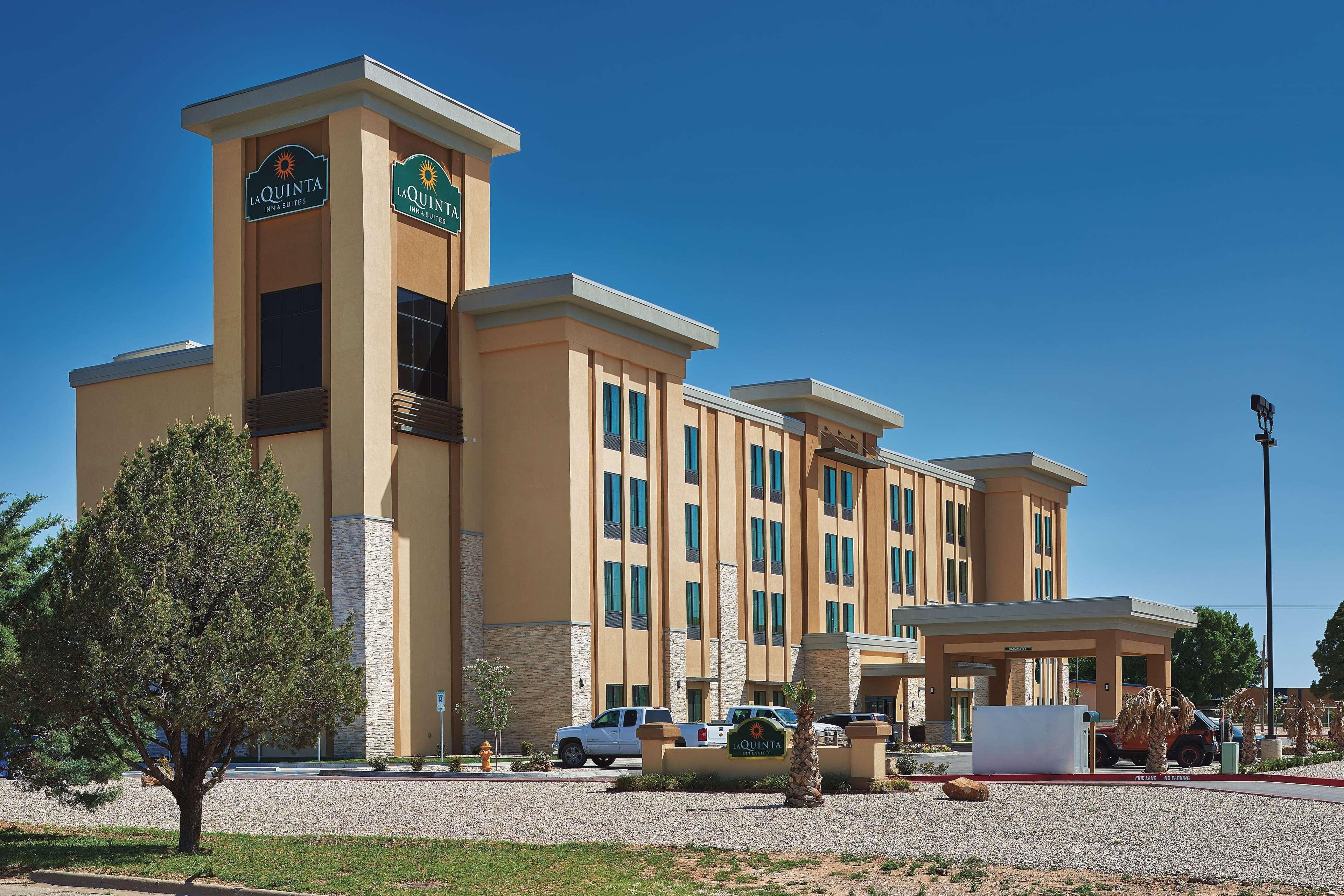 La Quinta By Wyndham Carlsbad Hotel Buitenkant foto