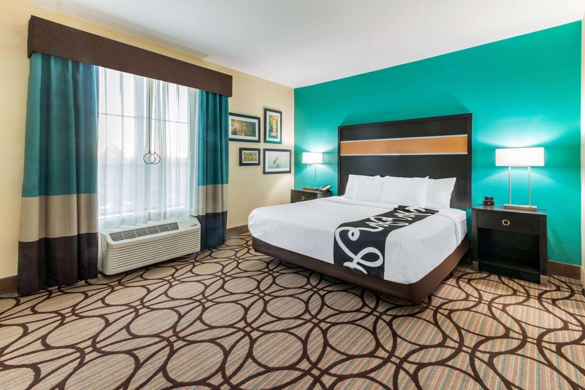 La Quinta By Wyndham Carlsbad Hotel Buitenkant foto
